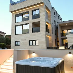 villa-luxury-zlatko.hotelinzadar.com/
